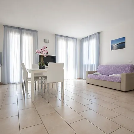 Appart hôtel Marina Salivoli 2*
