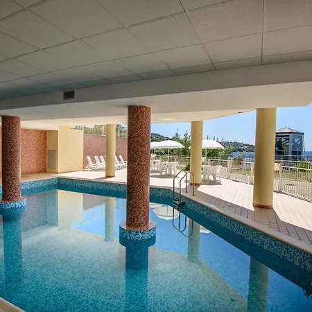 Marina Salivoli Appart hôtel 2*
