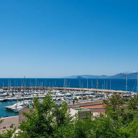 Marina Salivoli 2*
