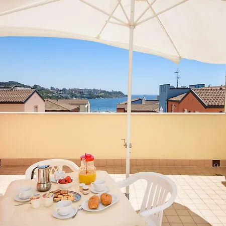Marina Salivoli Appart hôtel 2*