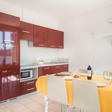 Marina Salivoli Appart hôtel 2*