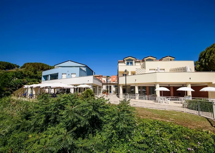 Marina Salivoli Aparthotel